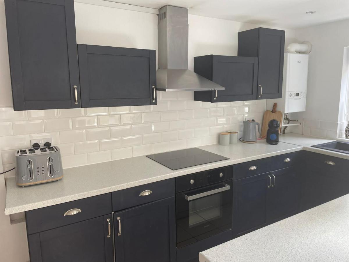 Penarth Townhouse Close To Cardiff & Bay מראה חיצוני תמונה