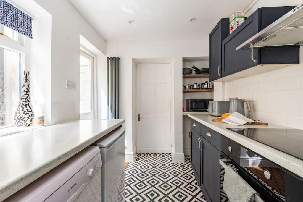 Penarth Townhouse Close To Cardiff & Bay מראה חיצוני תמונה